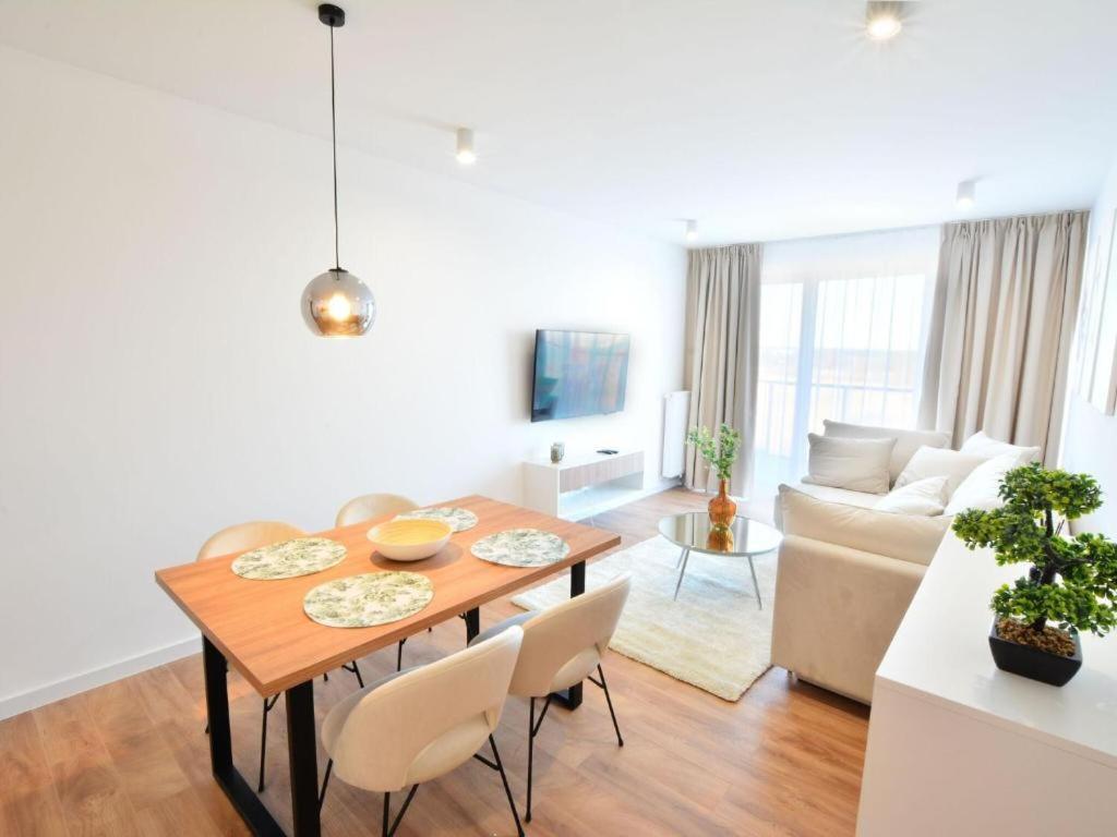 Westin House - Basen, Jacuzzi, Sauna, Silownia, Plac Zabaw W Cenie - 365pam Apartment
